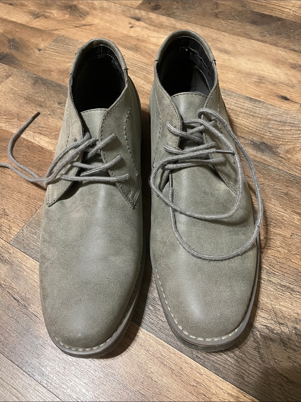 Kohl's Men's Chukka Boots in Olive Gray Suede